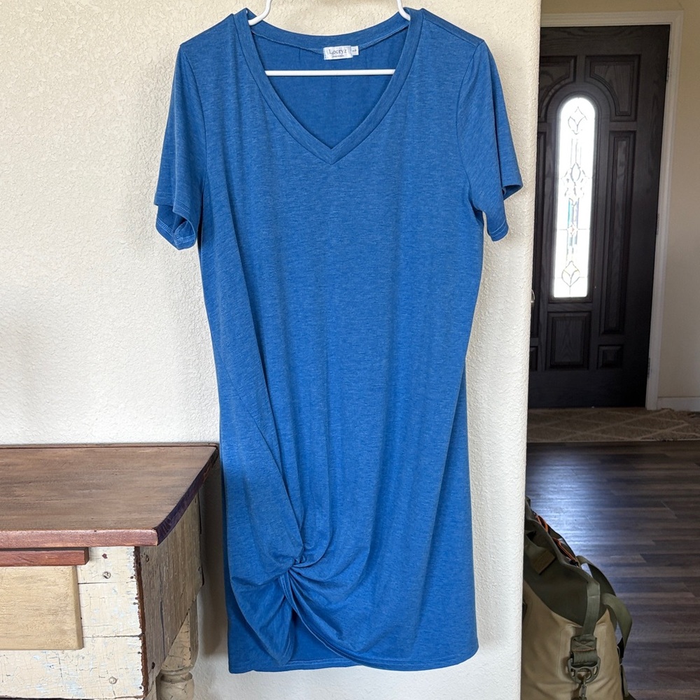 Chic Blue V-Neck Mini Dress